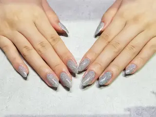 ネイル joie ange難波店所属・田邊 早也香のネイルデザイン