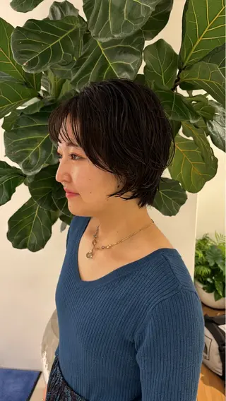 ショート パーマ 🎀調布仙川透明感オ リーブカラー干莉🎀のヘアスタイル