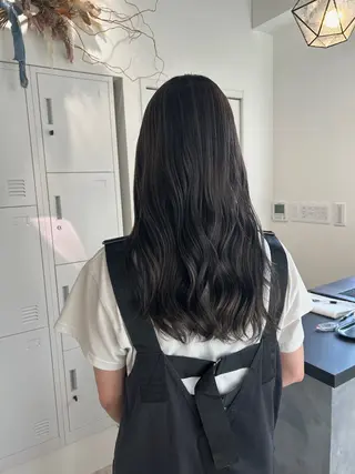 カラー 河野 いずみのヘアスタイル