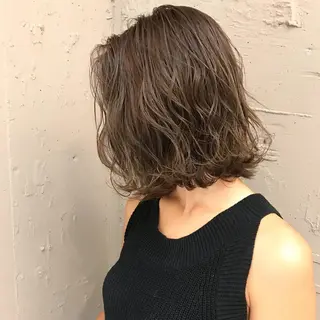 ミディアム カラー 🇨🇳ワンホンヘア 下田鉄也のヘアスタイル