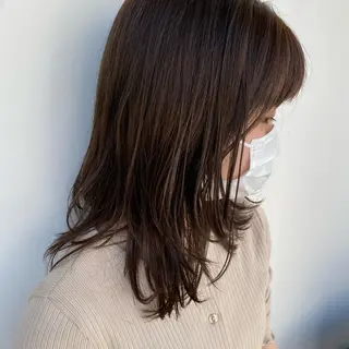 ロング カラー あやめ【顔まわり/レ イヤー/柔らかカラ】のヘアスタイル