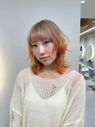 ミディアム SOL.所属・ハイトーンカラー/デ ザインカラー中川竜斗のヘアスタイル