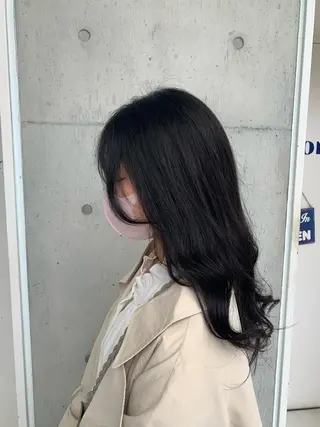 ロング カネコ ユカリのヘアスタイル