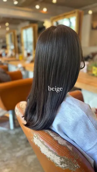 ロング カラー 髪質改善カラー ベージュ🤎YUMEのヘアスタイル