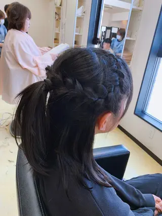 ヘアアレンジ 理美容室モテナ所属・カトリ プージャのヘアスタイル