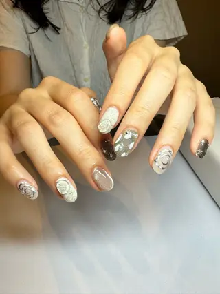 ネイル 濱岡 咲のネイルデザイン