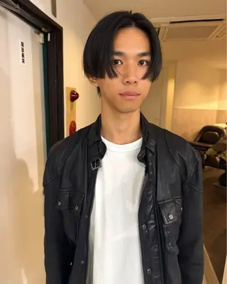 メンズ RAIMA ハイトーン/ベージュのヘアスタイル