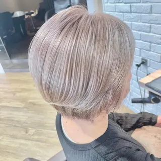 ショート N＋所属・前田 菜奈子のヘアスタイル