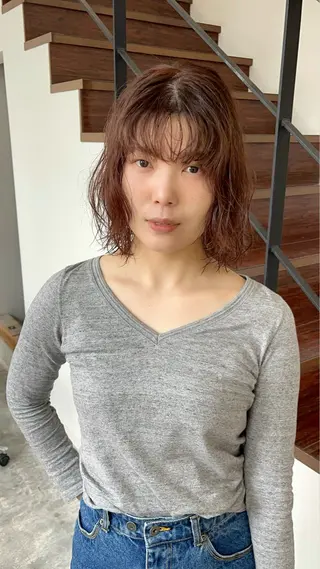 ミディアム カラー パーマ BE HERE NOW N°04野々市三納店所属・イタヤ マイカのヘアスタイル