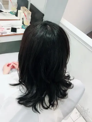 ミディアム カラー ブリーチカラー🌈 嘉名 真樹のヘアスタイル