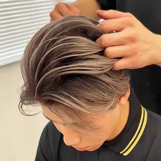 メンズ 💋ホワイトメッシュ /パーマ/メンズ💋のヘアスタイル