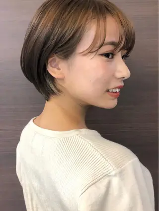 ショート カラー 貴方に似合うを見つけ ます🌱市川リョウカのヘアスタイル