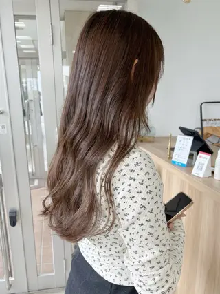 カラー 津田 七美希のヘアスタイル