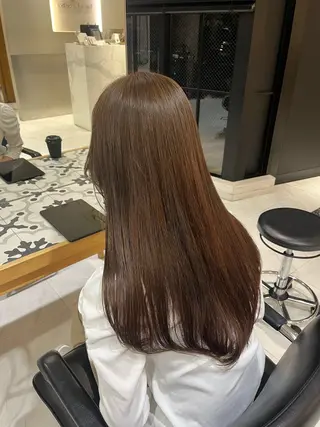 ロング カラー るり 暗髪・艶カラーのヘアスタイル