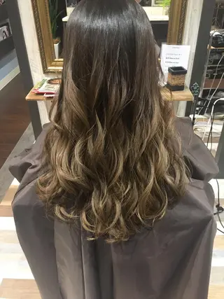 ロング カラー 山田 義人のヘアスタイル