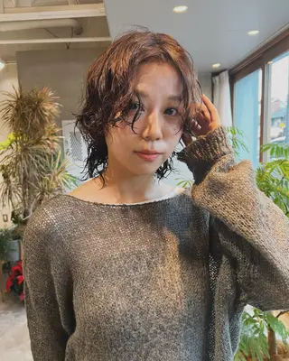 パーマ ホリバ ユカのヘアスタイル
