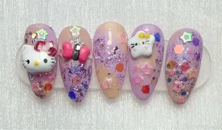 ネイル エピフィラム所属・グエン ミーのネイルデザイン