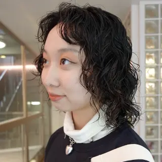 ミディアム パーマ ヘアアレンジ 🌐サトウ リョウ🌐のヘアスタイル