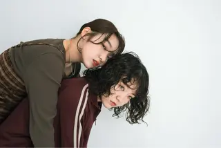 ミディアム es SALON所属・神崎 夢羽のヘアスタイル