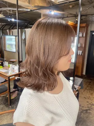 ミディアム カラー 梅田美容室 山崎海波のヘアスタイル