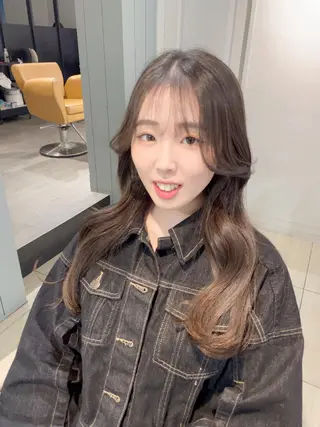 ロング カラー 韓国風レイヤーカット 💎髪質改善"yuiのヘアスタイル