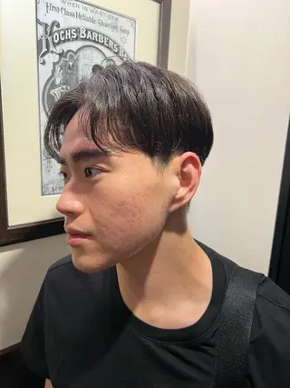 ショート ラヴィザバーバー所属・メンズカット オカムラリョウのヘアスタイル