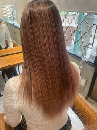 ロング カラー 🦋韓国/暖色カラー RENA🦋のヘアスタイル