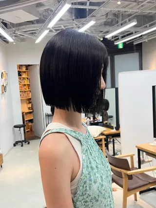 ミディアム mee.所属・ボブ、レイヤー /ベージュ/あづきのヘアスタイル
