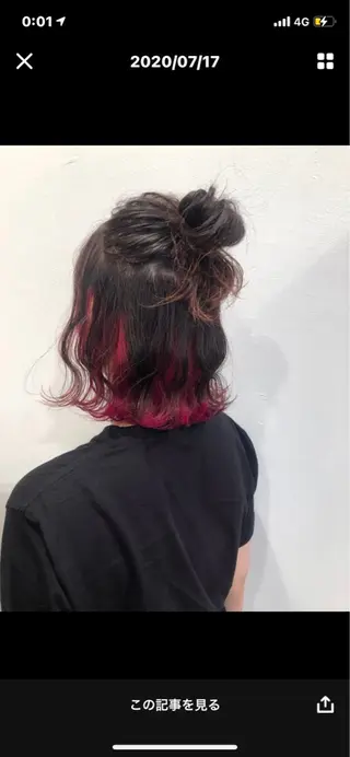 ミディアム カラー 腰越 麻奈のヘアスタイル