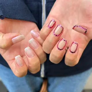 ネイル unwind ┊︎冬っぽネイル🧸のネイルデザイン