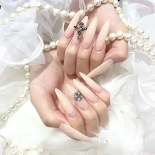 ネイル WISTERIA azusaのネイルデザイン