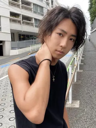 ミディアム メンズ 👑圧倒的カラー👑 佐々木祐希のヘアスタイル