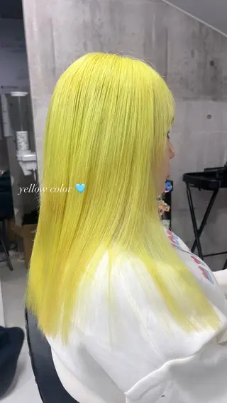 ミディアム カラー 🎨𖥔ׁTOMO♡ ゆるふわハイトーンのヘアスタイル