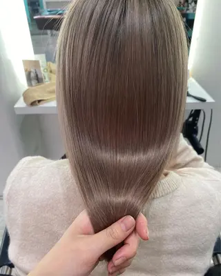 セミロング aoi ♡グレージュ ・ベージュカラーのヘアスタイル