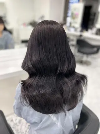 カラー 🩶透髪×モテ髪🩶 池袋SHE🏹🩶のヘアスタイル