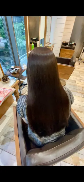 ロング カラー ヤマシタ ユウタのヘアスタイル