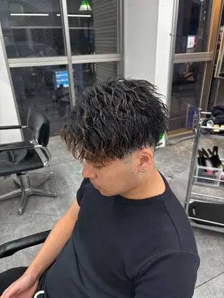 パーマ メンズ メンズ特化✨️ 韓国風パーマ🔥一八のヘアスタイル