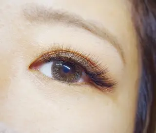 マツエク・マツパ U_la所属・U_la [ウーラ] 片岡の眉毛・アイブロウイメージ