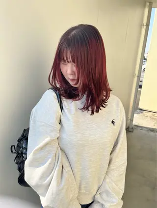 ミディアム カラー 松本 茜のヘアスタイル