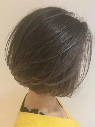 ショート ケリーズグリーン所属・ボブ/艶ハイトーン 森田/嵩士のヘアスタイル