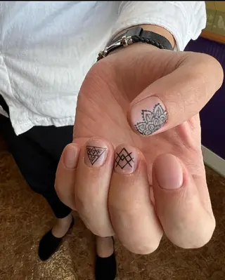 ネイル azumaya ネイリストarisaのネイルデザイン