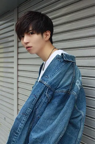 ショート カラー メンズ 曲がる縮毛矯正 髪質改善/西尾 幸樹のヘアスタイル