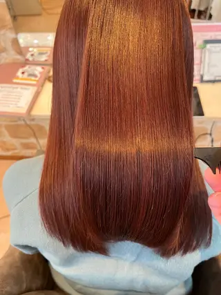 ロング カラー 土肥 美羽のヘアスタイル