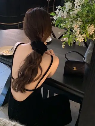 セミロング カラー 莉乃/縮毛矯正/髪質 改善/艶カラーのヘアスタイル