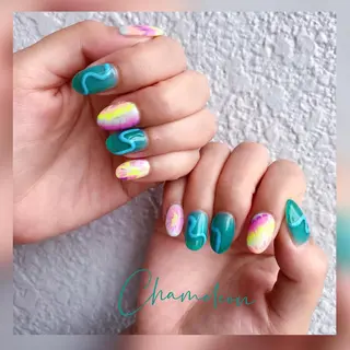 ネイル 《カメレオン》 西田美輝のヘアスタイル