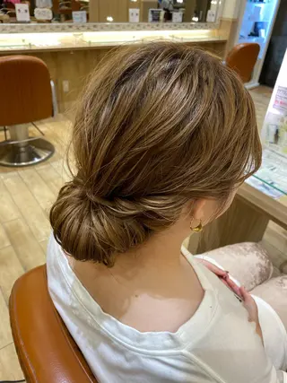 セミロング 新宿メンズパーマ ヨモギダのヘアスタイル