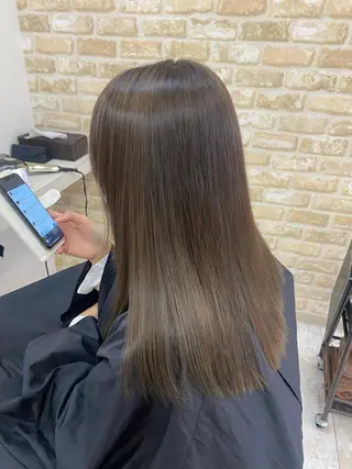 セミロング カラー エイミーフセ所属・【eimee】 店長✂️TAKUMAのヘアスタイル