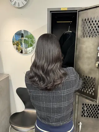 ミディアム INORI|艶カラ ー|フェイスレイヤーのヘアスタイル