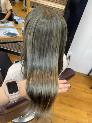 セミロング カラー 透明感カラー/韓国 ヘア🩶yuri🩵のヘアスタイル