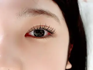 マツエク・マツパ ROMMY.eyelash本厚木所属・中岡 千尋の眉毛・アイブロウイメージ